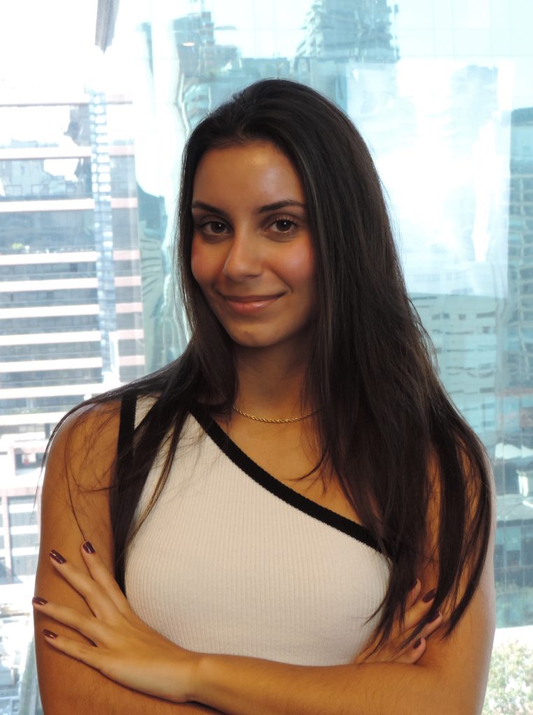 Caroline Lombardi Alves